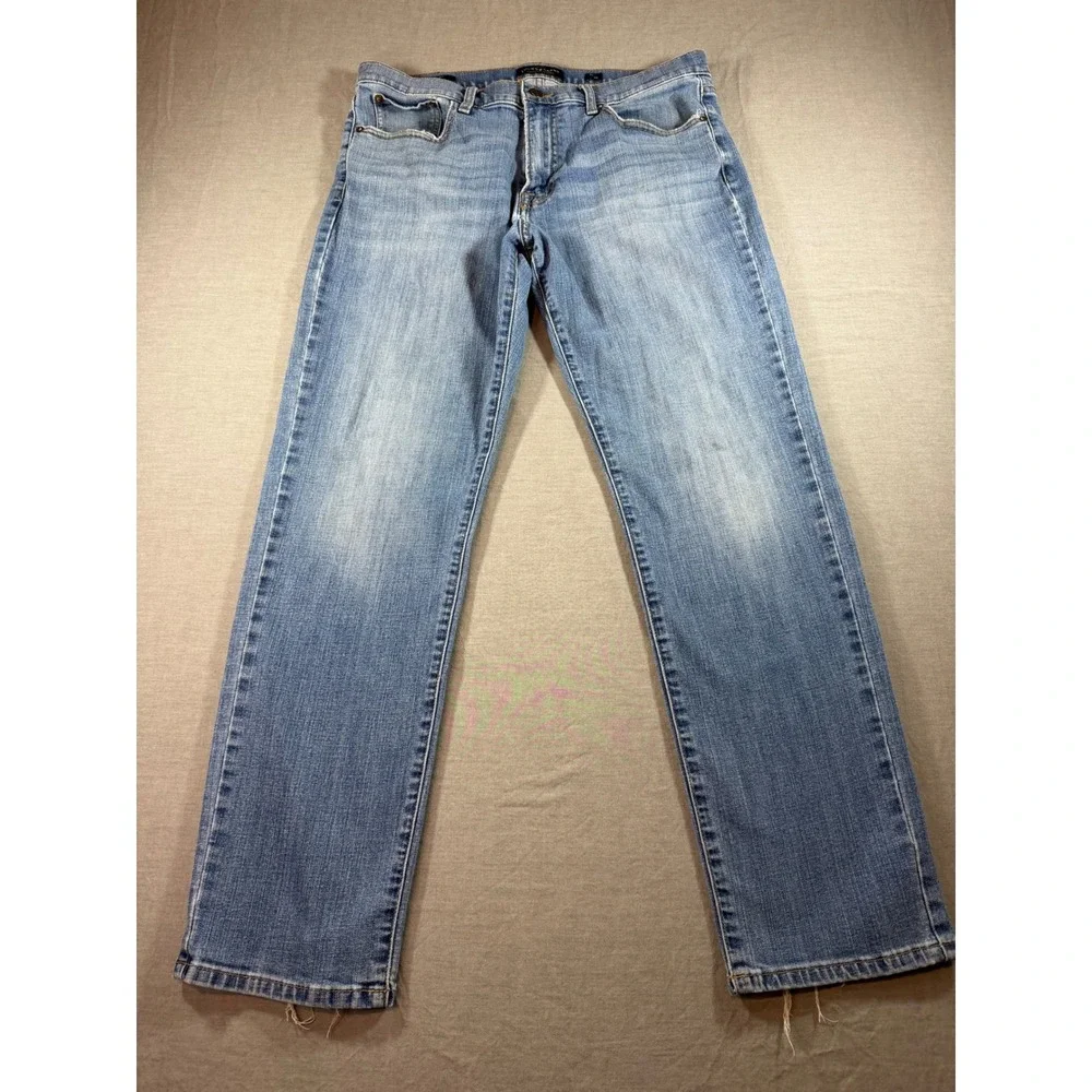 Lucky Brand 221 Straight Jeans Mens 36x32 Blue Good Medium Wash Denim - Picture 2 of 9